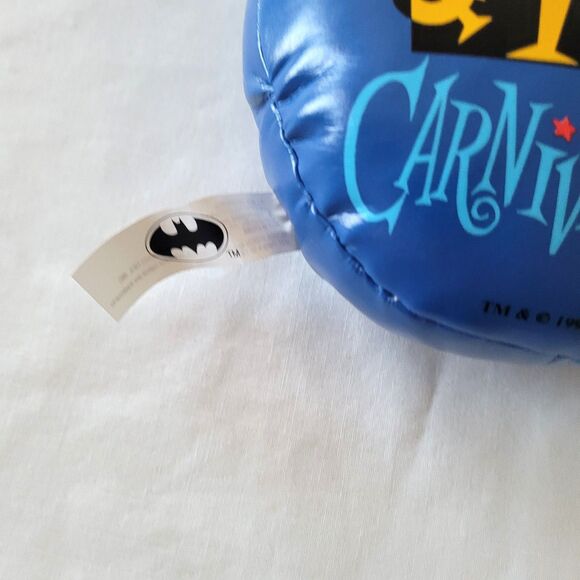 Vintage 1997 Batman & Robin Carnival Capers Plush Pillow w/ Suction Cup - Picture 5 of 9